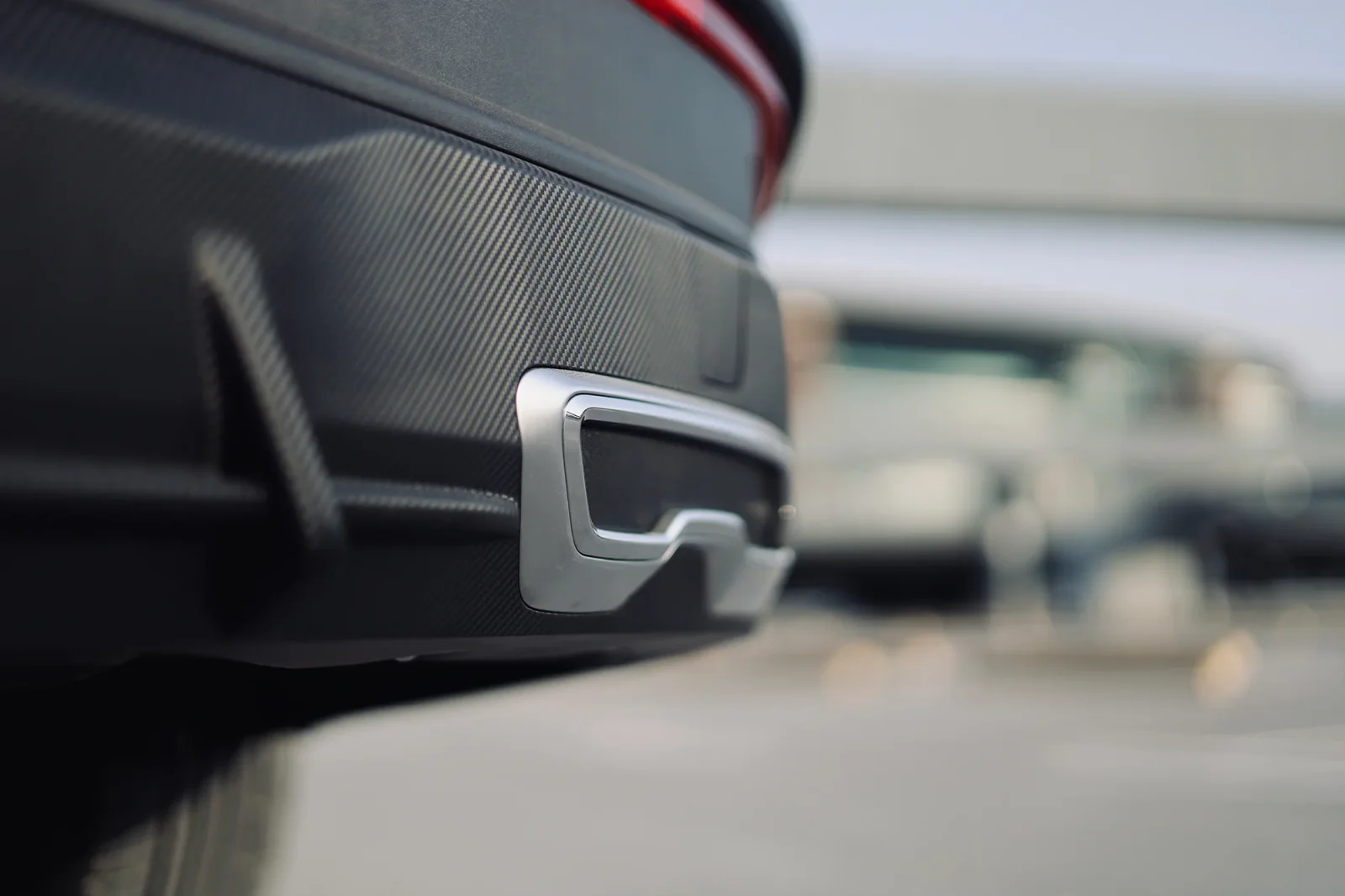 Kiralık Chevrolet Captiva  Siyah 2024 içinde Abu Dhabi - 19 