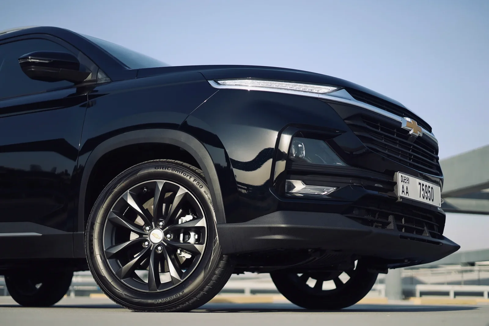 Kiralık Chevrolet Captiva  Siyah 2024 içinde Abu Dhabi - 3 