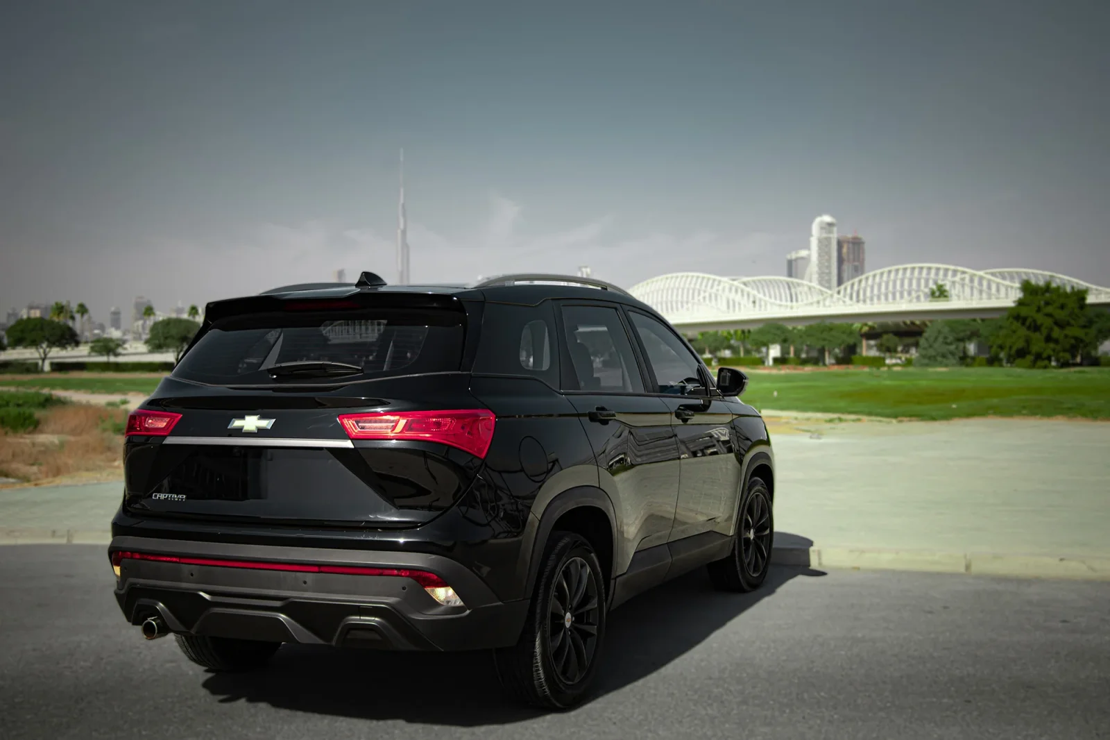 Kiralık Chevrolet Captiva  Siyah 2023 içinde Abu Dhabi - 10 