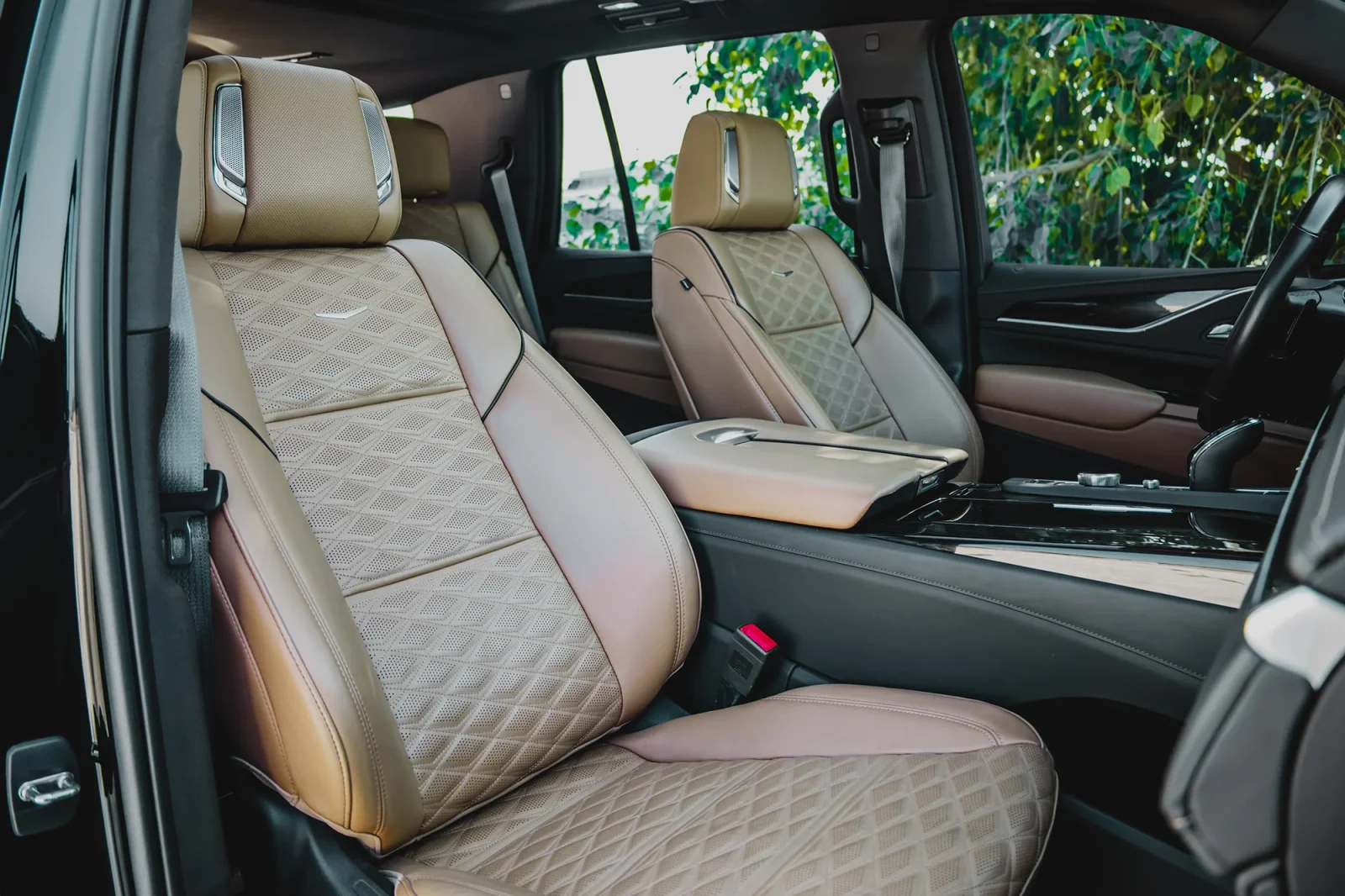 Rent Cadillac Escalade  Black 2023 in Abu Dhabi - 8 