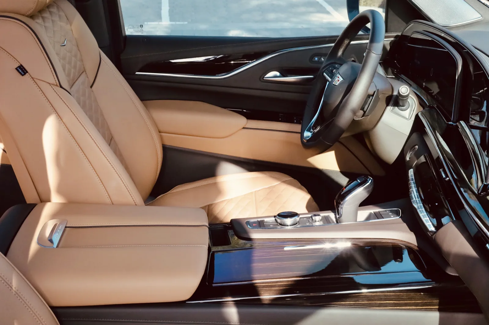 Rent Cadillac Escalade  Black 2023 in Abu Dhabi - 7 