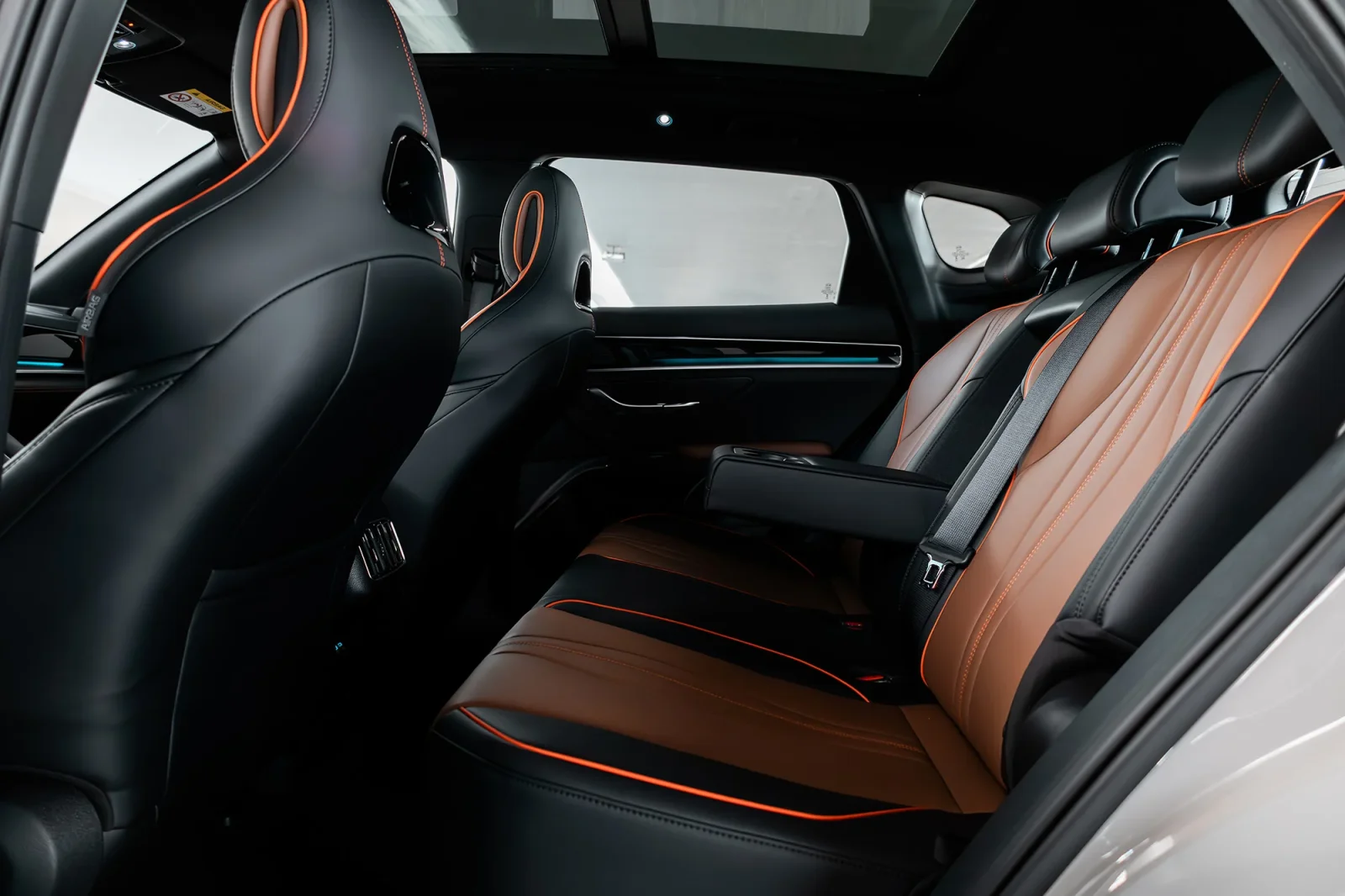 Loyer BYD Song  Gris 2025 en Abou Dabi - 9 