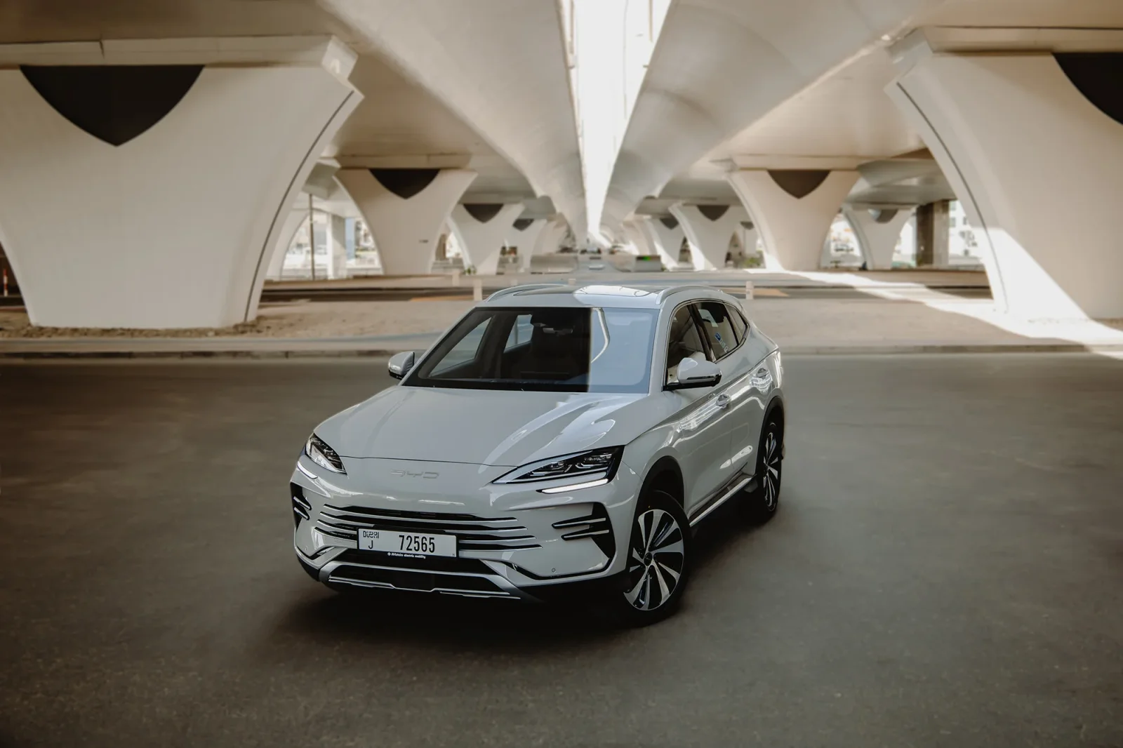 Loyer BYD Song  Gris 2025 en Abou Dabi - 2 