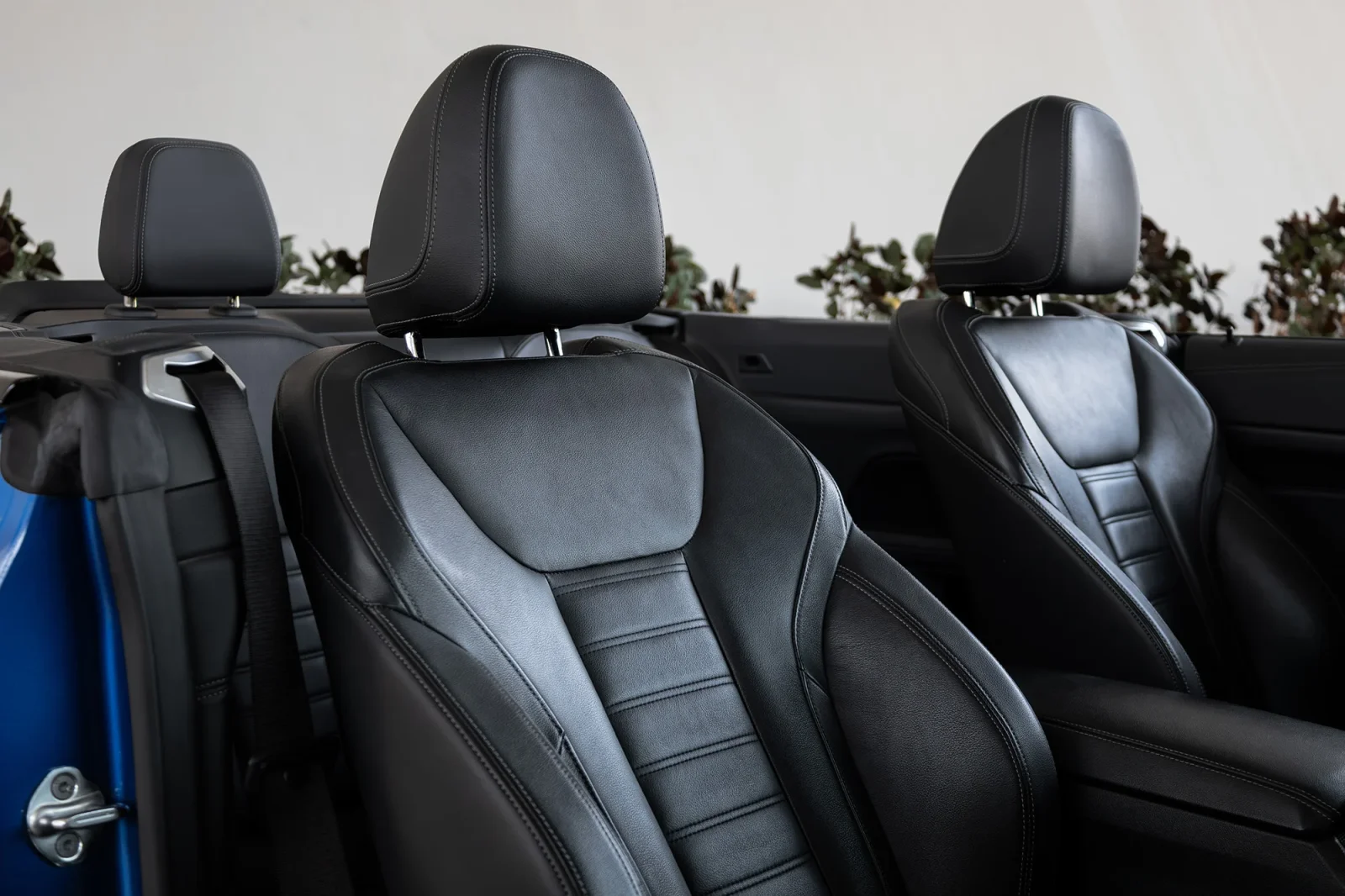 Miete BMW 4-Series 430i Blau 2023 in der Abu Dhabi - 6 