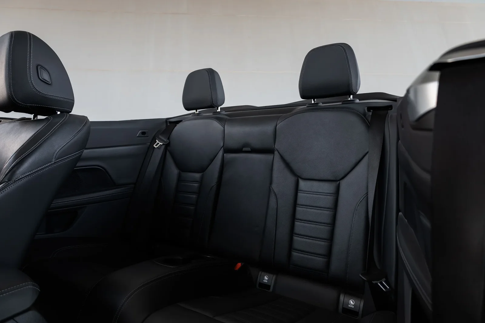 Miete BMW 4-Series 430i Blau 2023 in der Abu Dhabi - 4 