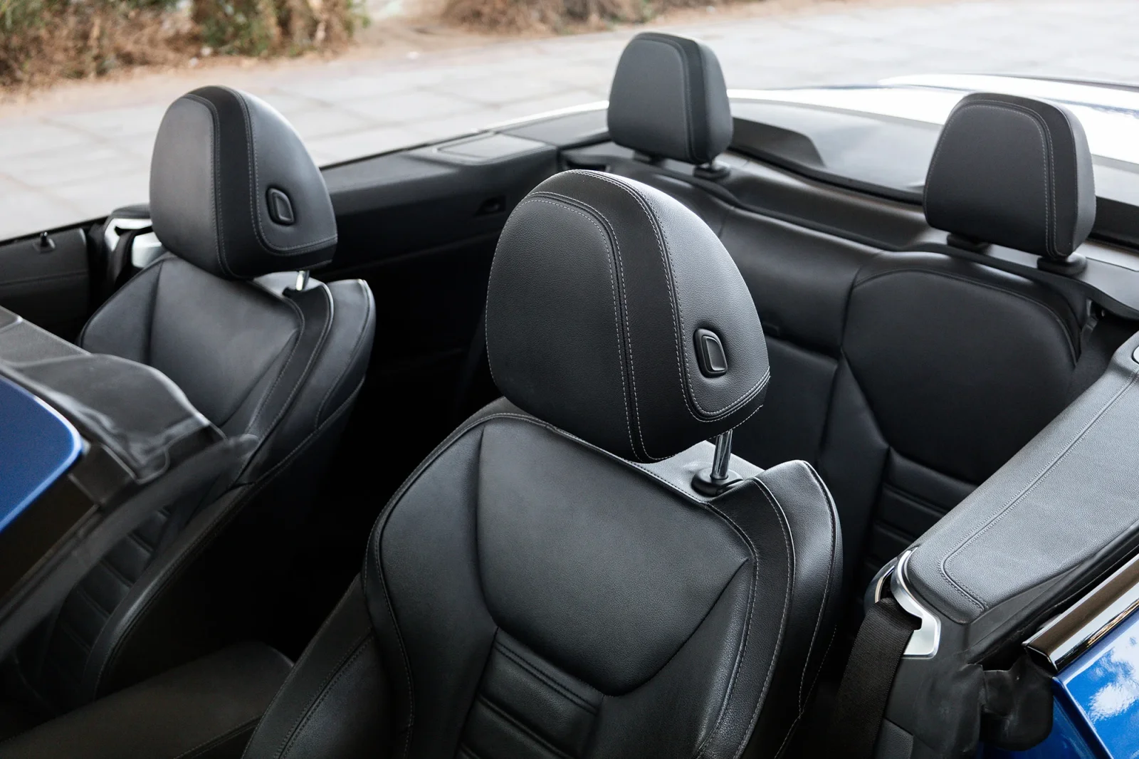 Miete BMW 4-Series 430i Blau 2023 in der Abu Dhabi - 5 