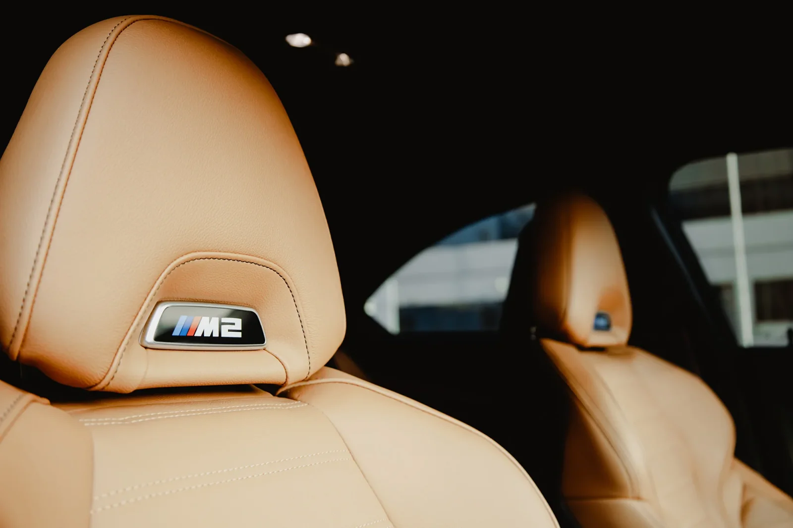 Loyer BMW M2  Gris 2023 en Abou Dabi - 7 