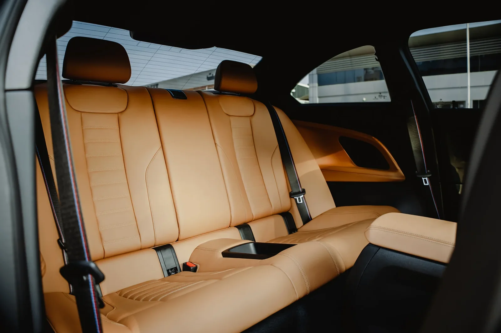 Loyer BMW M2  Gris 2023 en Abou Dabi - 6 