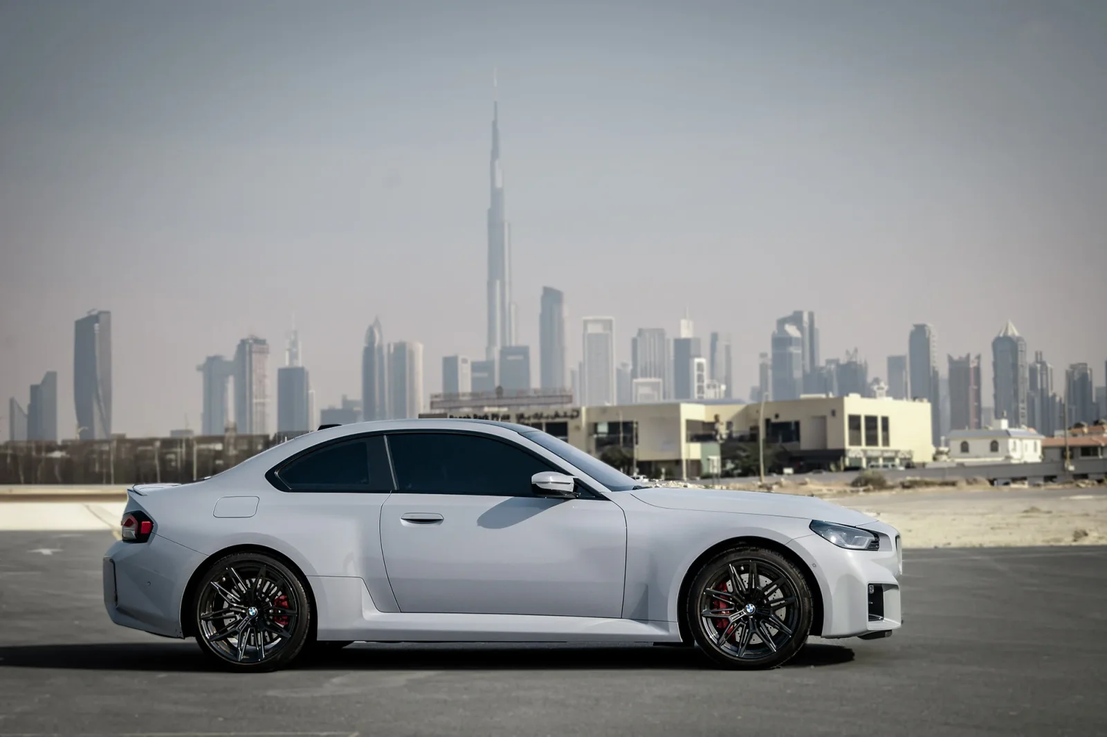 Loyer BMW M2  Gris 2023 en Abou Dabi - 11 