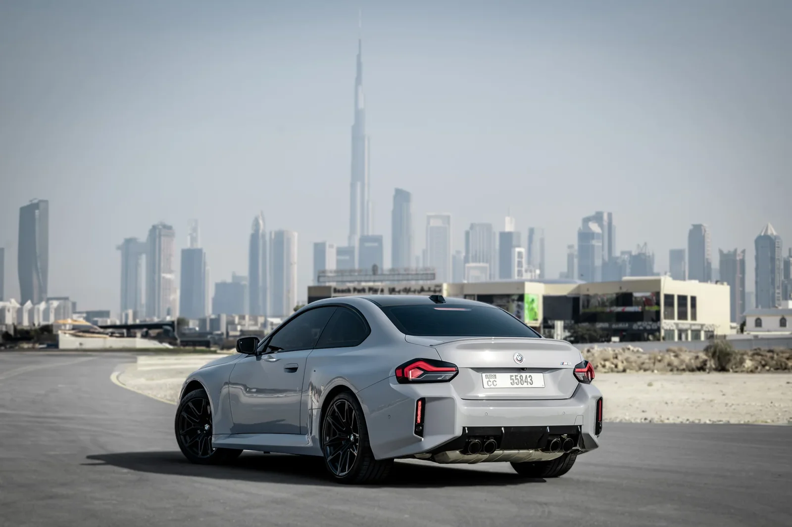 Loyer BMW M2  Gris 2023 en Abou Dabi - 10 