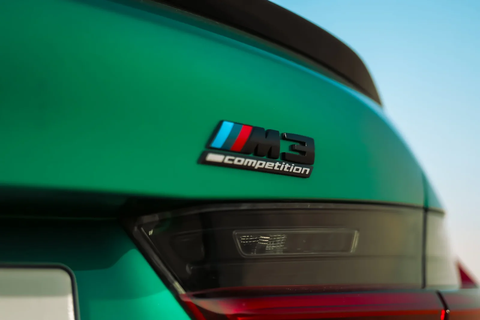Huren BMW M3  Groente 2021 in Abu Dhabi - 19 