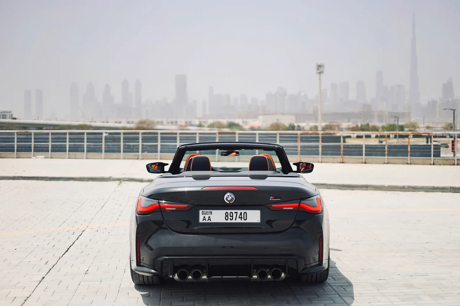 Аренда BMW M4 Competition Черный 2022 в Абу-Даби - 15 