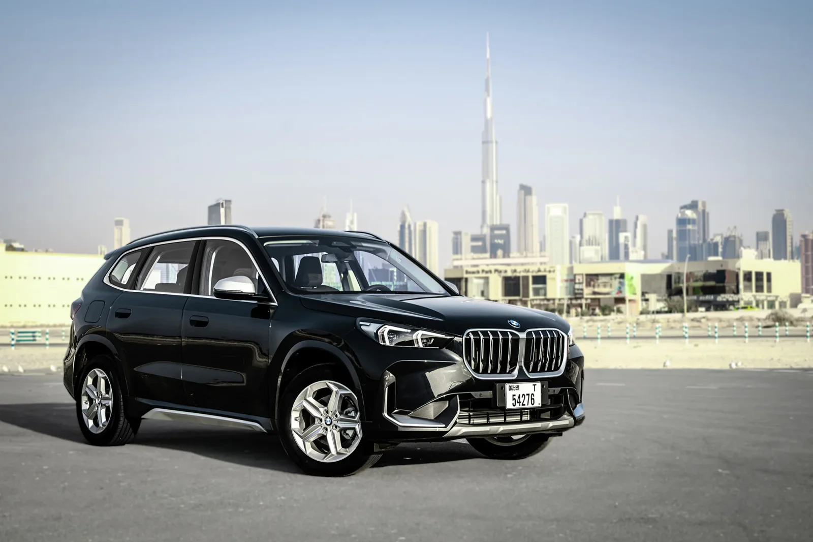Alquiler BMW X1  Negro 2024 en Abu Dabi - 2 
