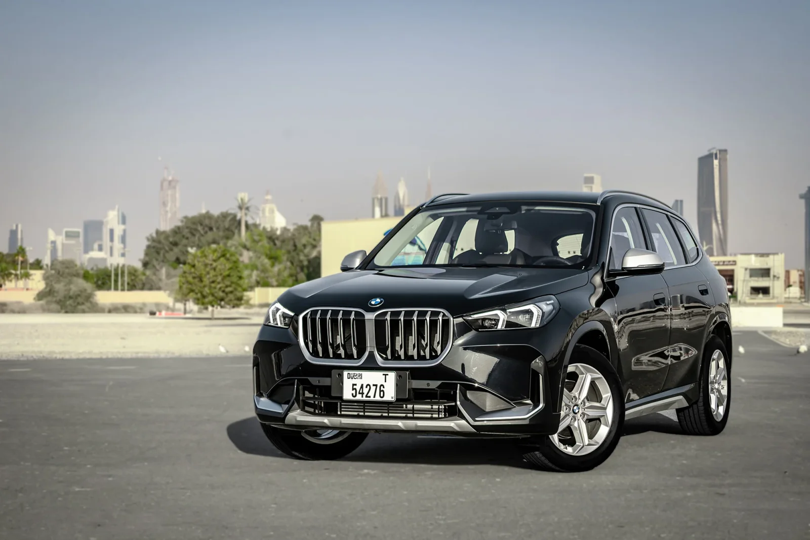 Alquiler BMW X1  Negro 2024 en Abu Dabi