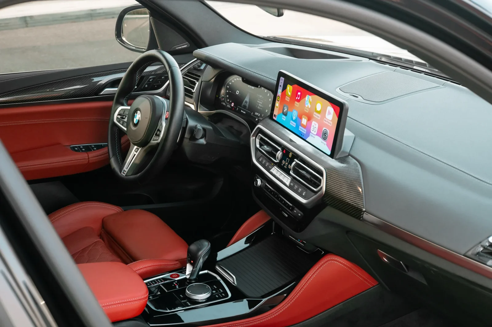 Kiralık BMW X3 M Competition Siyah 2023 içinde Abu Dhabi - 3 