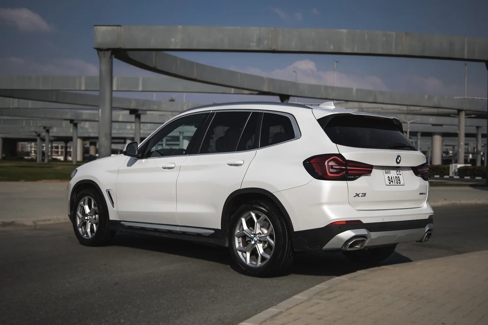 Rent BMW X3  White 2022 in Abu Dhabi - 16 