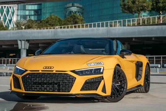Audi R8 Yellow 2022