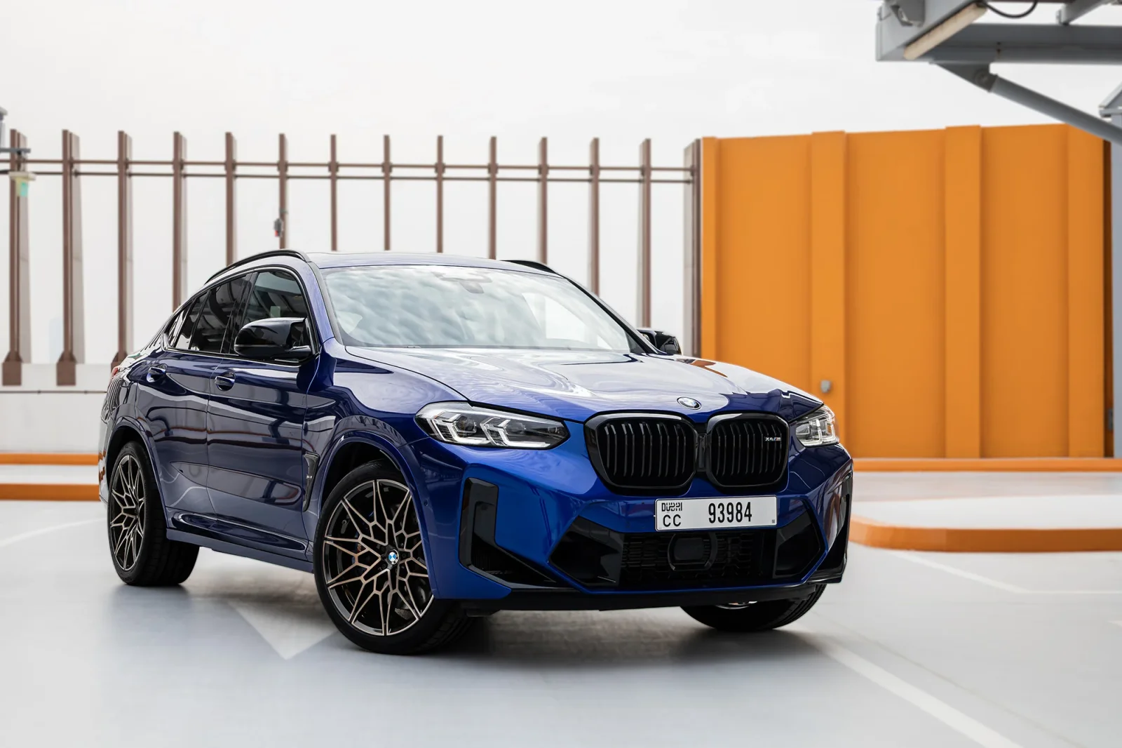 Loyer BMW X4 M Competition Bleu 2022 en Abou Dabi - 12 