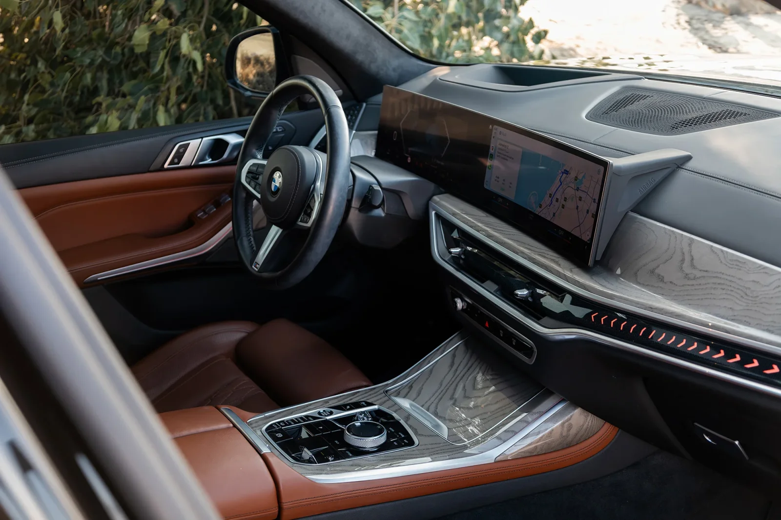 Affitto BMW X7 New Gen Nero 2023 in Abu Dhabi - 6 