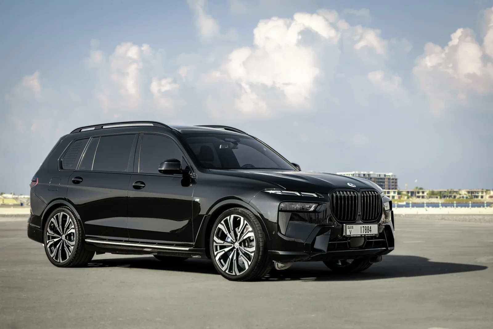 Affitto BMW X7 New Gen Nero 2023 in Abu Dhabi - 11 