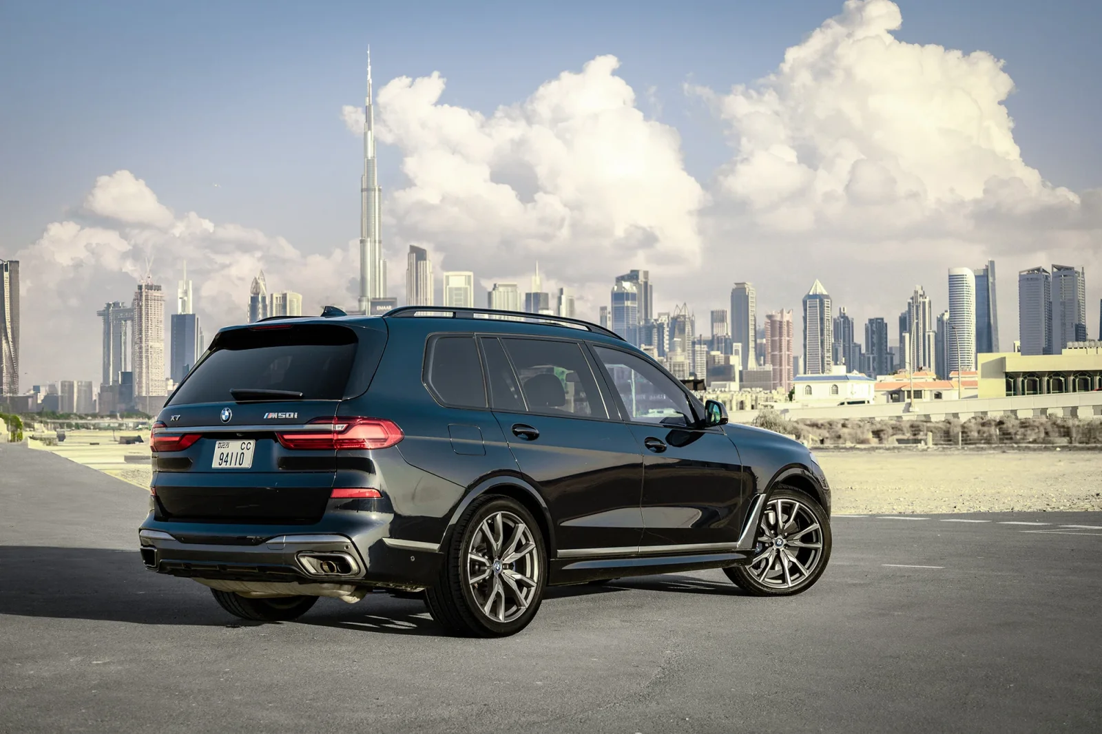 Loyer BMW X7  Bleu 2022 en Abou Dabi - 15 