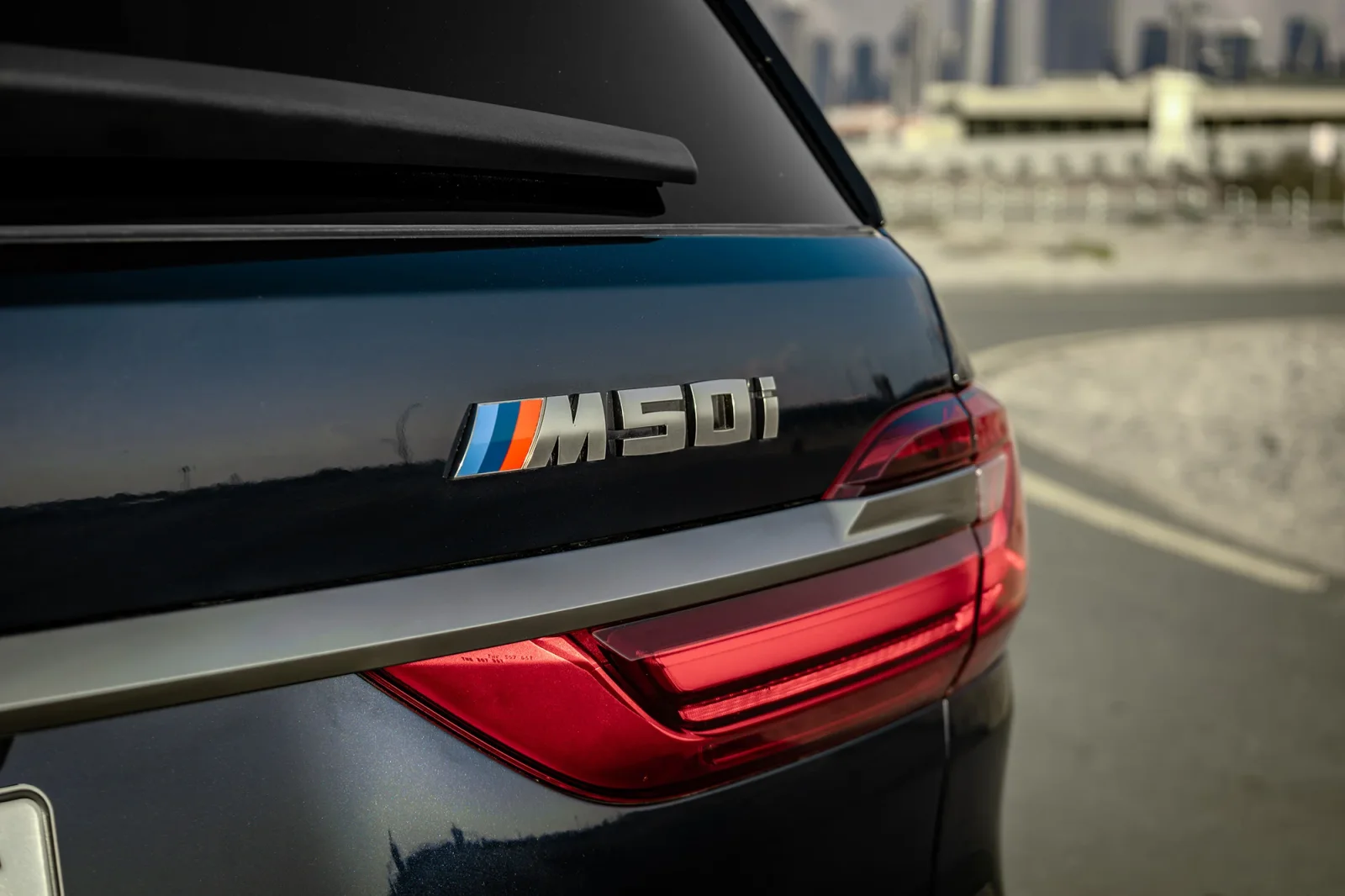 Loyer BMW X7  Bleu 2022 en Abou Dabi - 17 