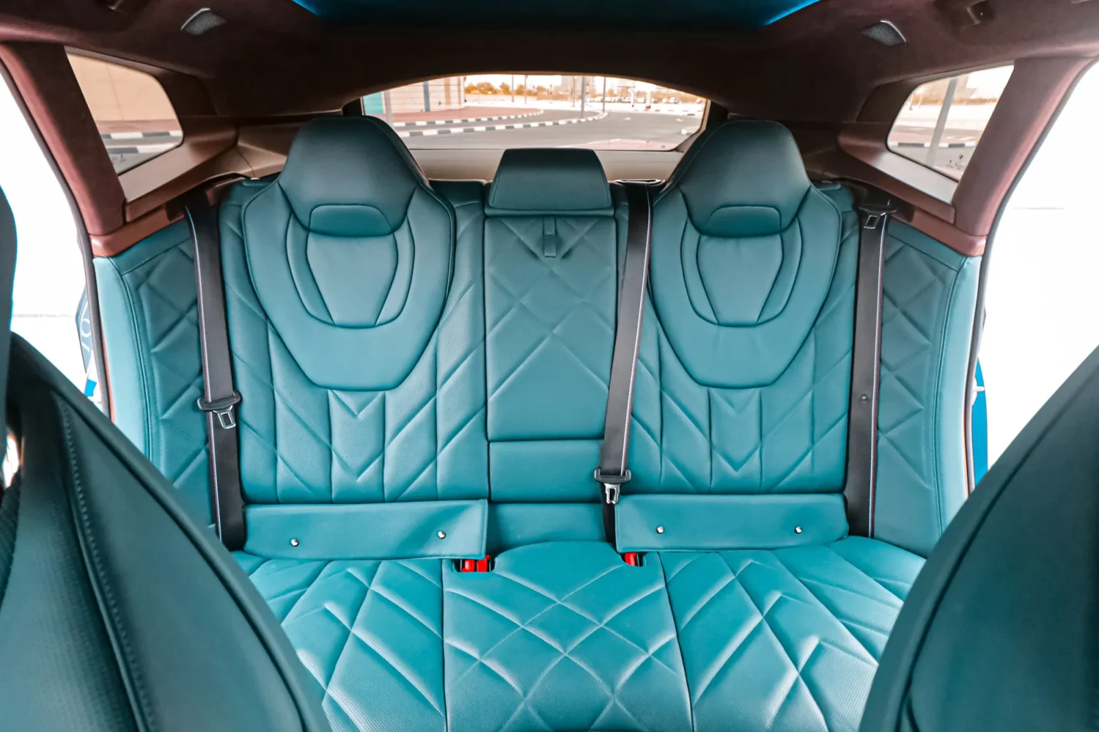 Alquiler BMW XM  Azul 2023 en Abu Dabi - 10 