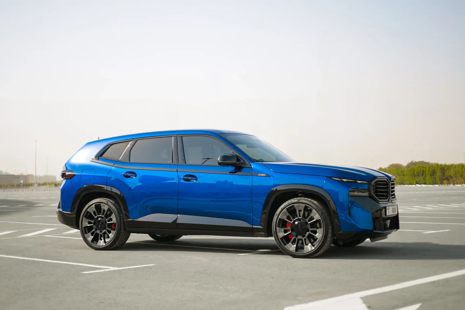Alquiler BMW XM  Azul 2023 en Abu Dabi - 16 