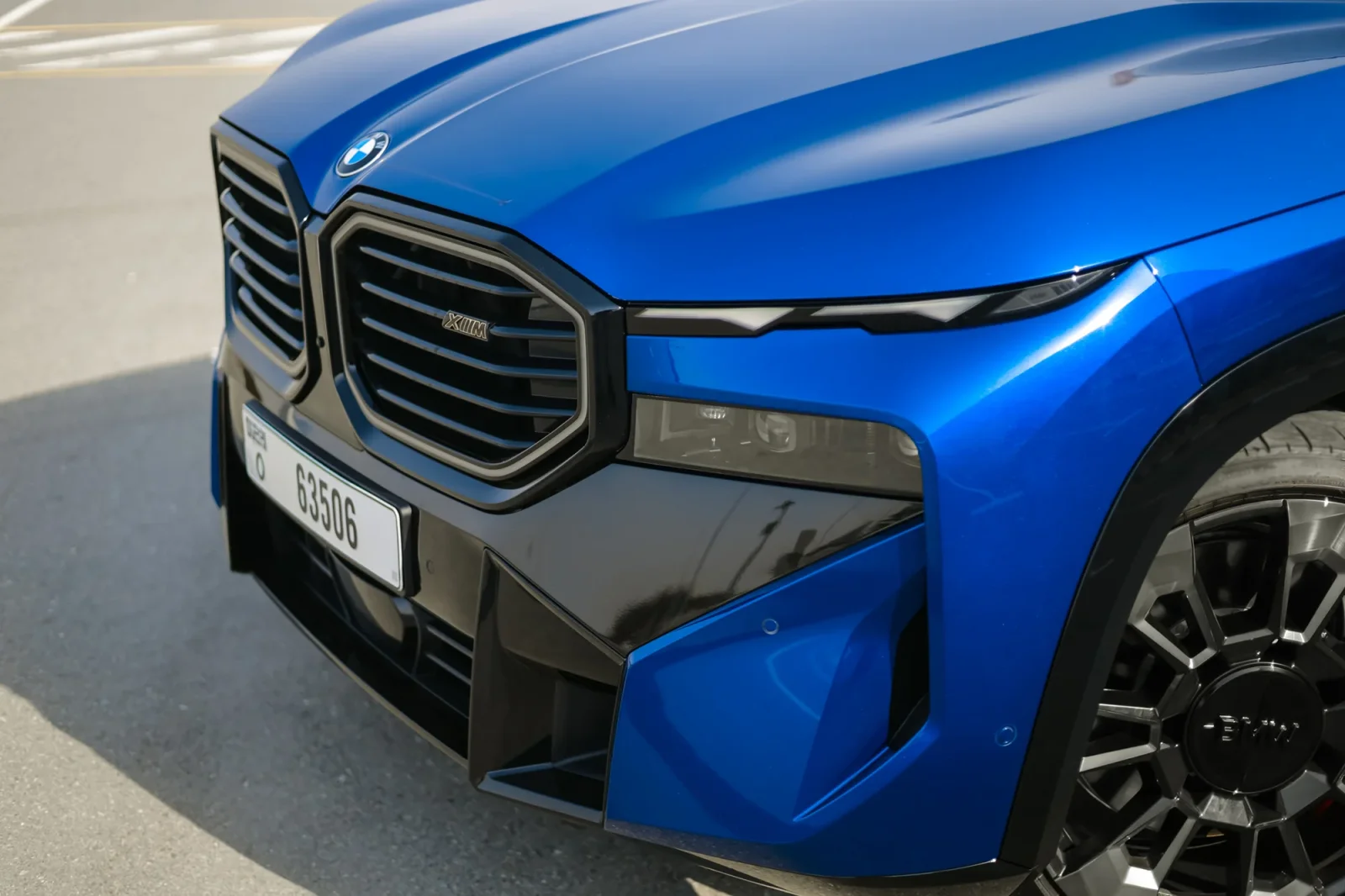 Alquiler BMW XM  Azul 2023 en Abu Dabi - 18 
