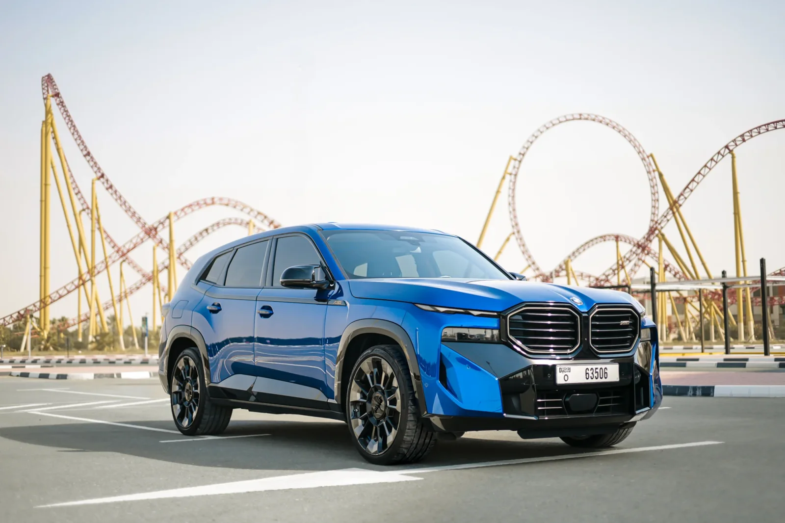 Alquiler BMW XM  Azul 2023 en Abu Dabi - 2 