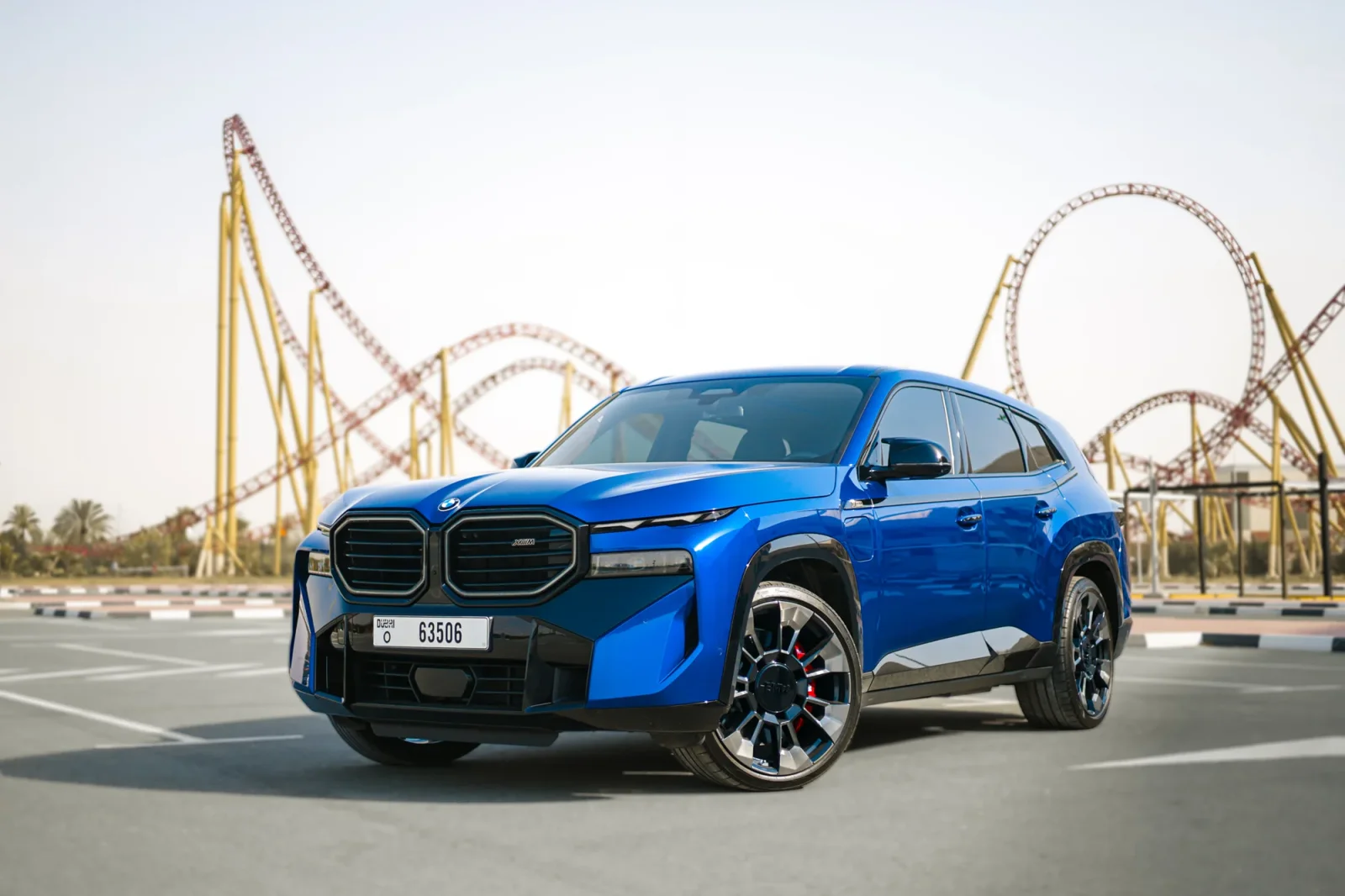 Alquiler BMW XM  Azul 2023 en Abu Dabi