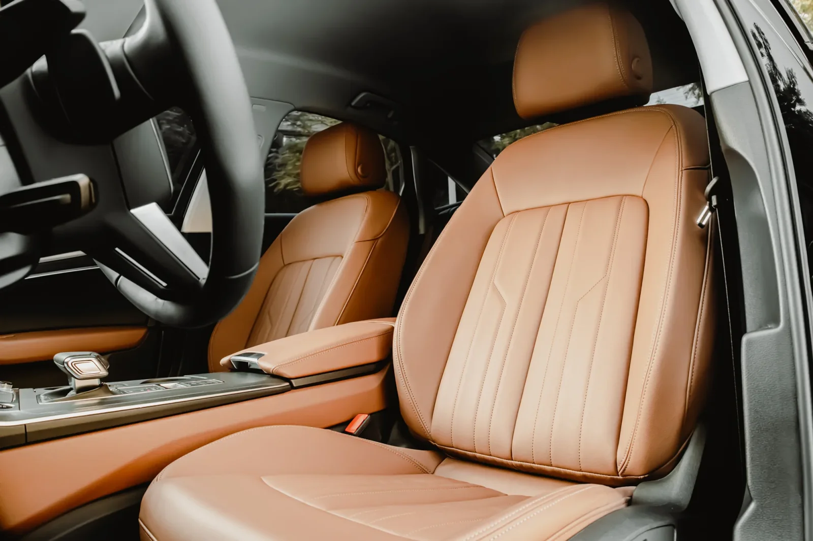 Kiralık Audi A6  Siyah 2024 içinde Abu Dhabi - 6 