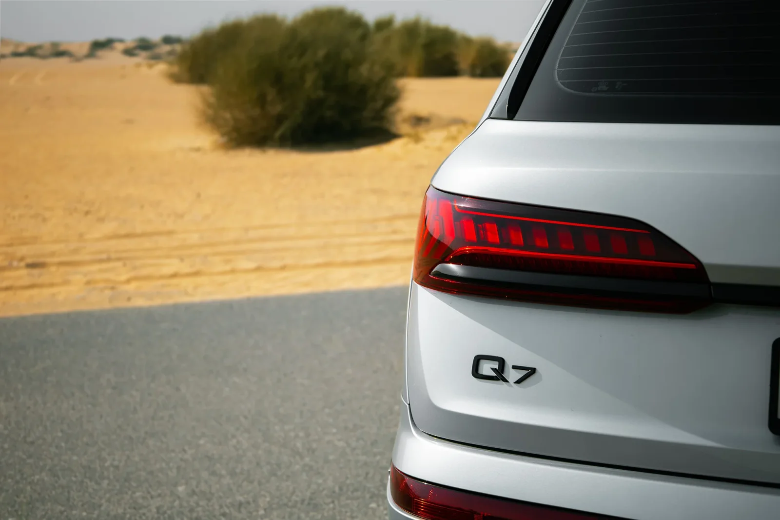 Miete Audi Q7  Silber 2023 in der Abu Dhabi - 13 