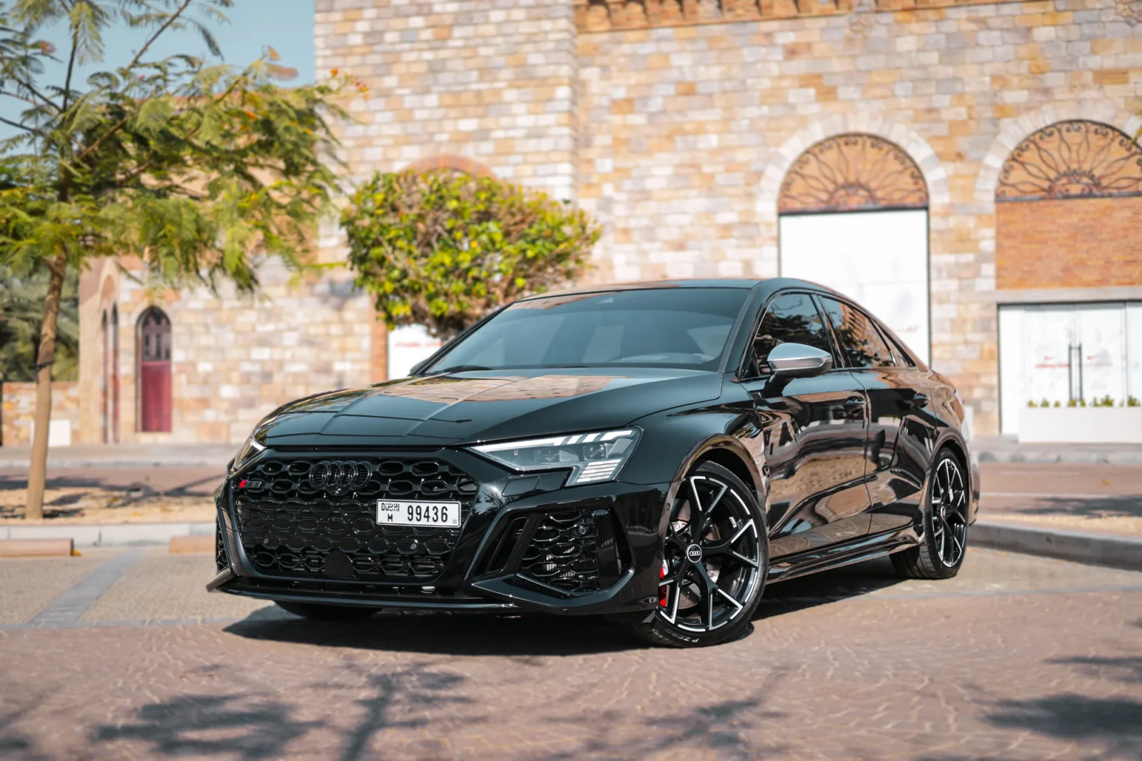 Miete Audi RS3  Schwarz 2023 in der Abu Dhabi - 10 