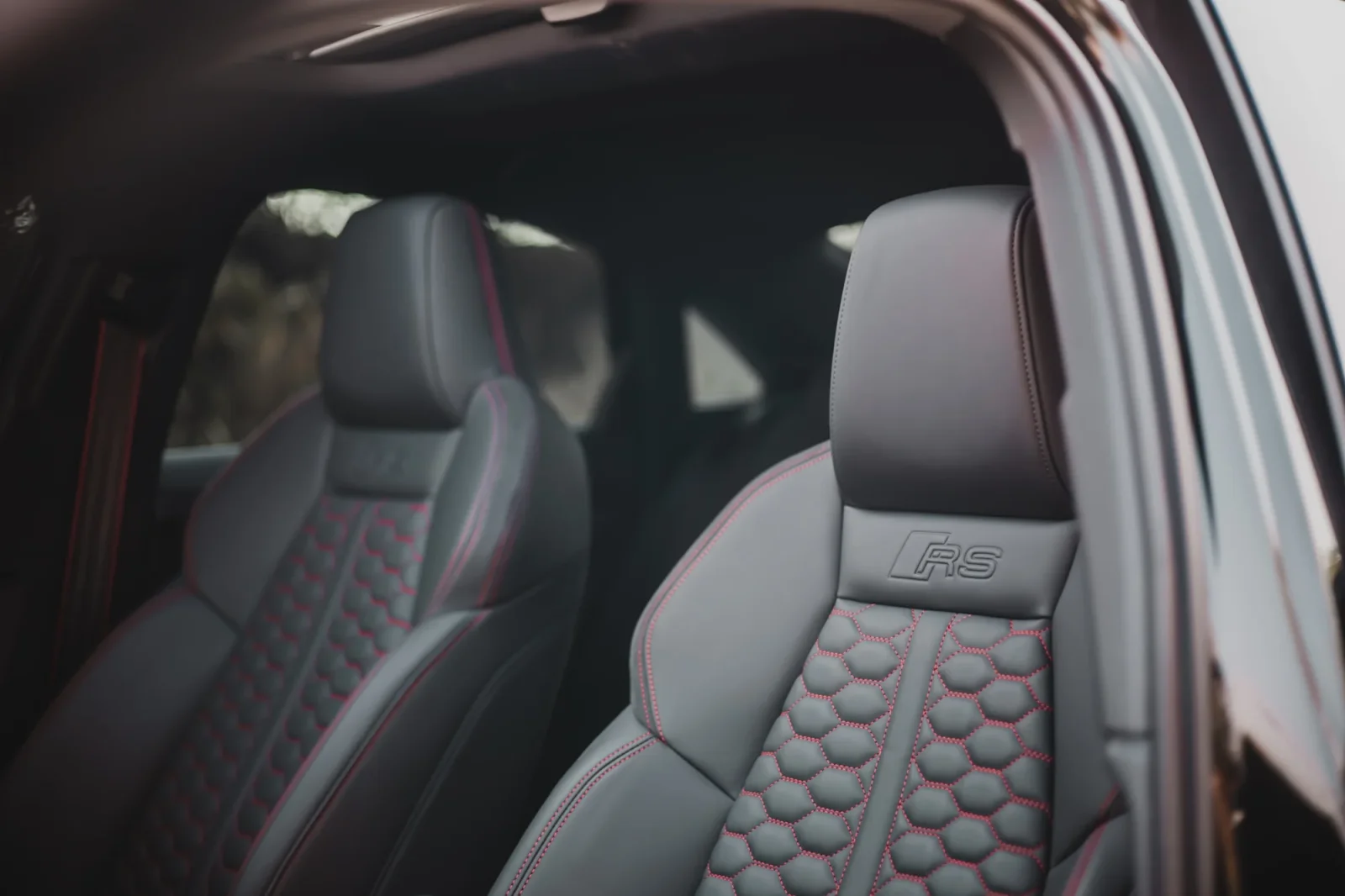 Rent Audi RS3  Green 2023 in Abu Dhabi - 4 