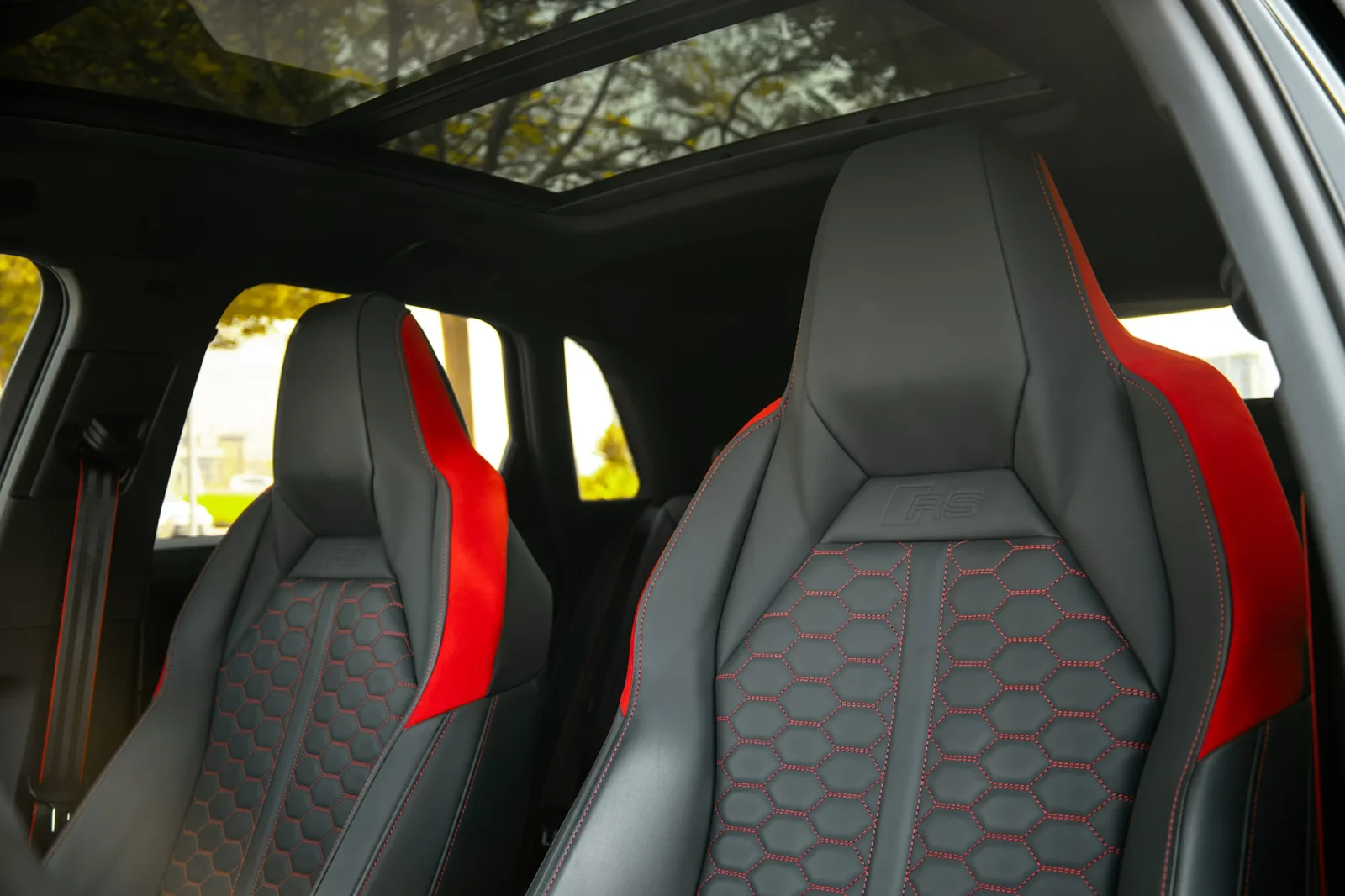 Rent Audi Q3 RS Black 2023 in Abu Dhabi - 8 