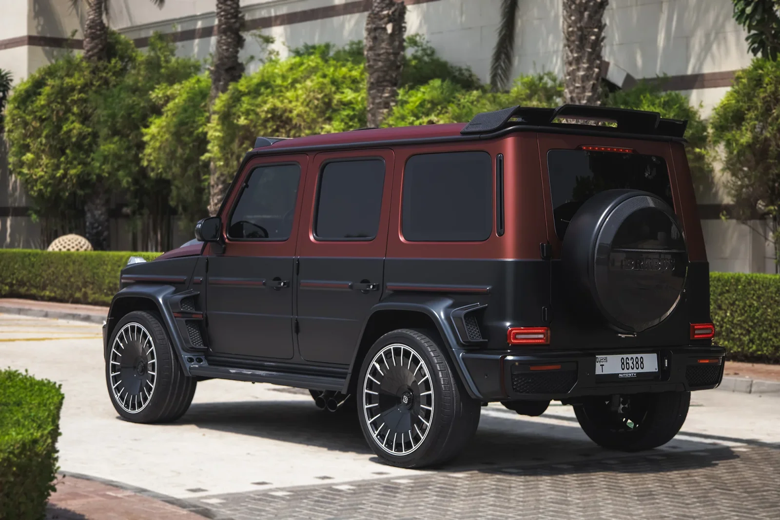 Rent Mercedes-Benz G-Class  BRABUS 800  Black 2021 in Abu Dhabi - 8 