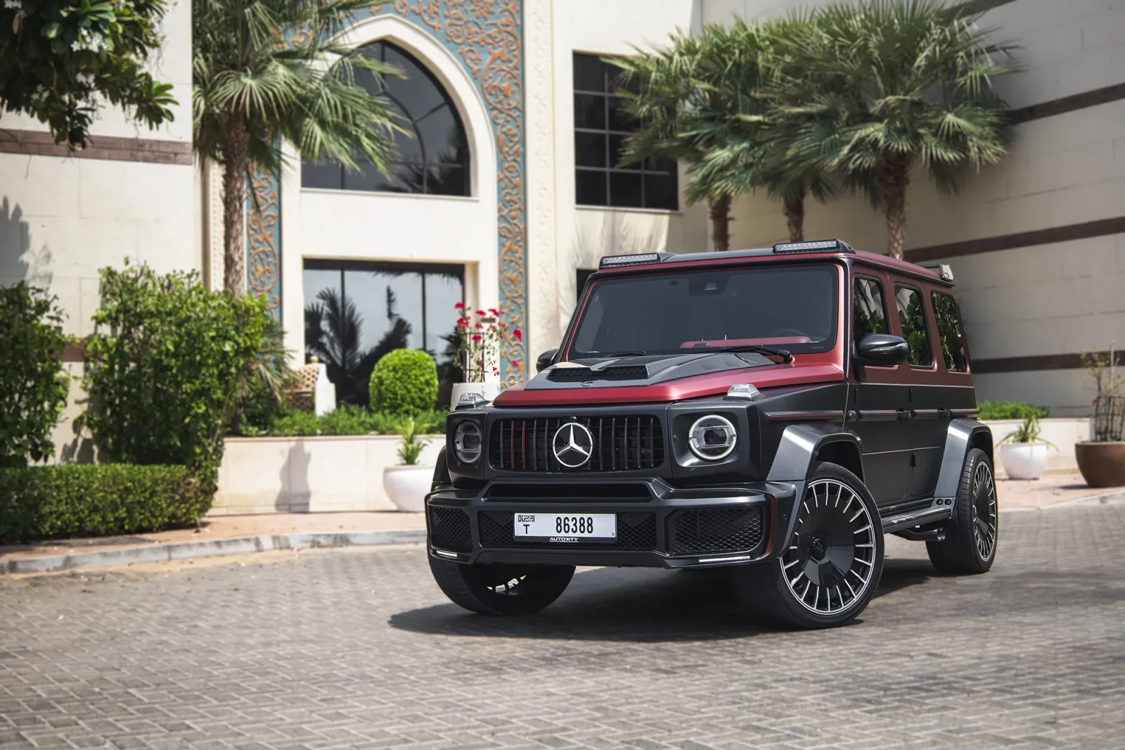 Rent Mercedes-Benz G-Class  BRABUS 800  Black 2021 in Abu Dhabi - 2 