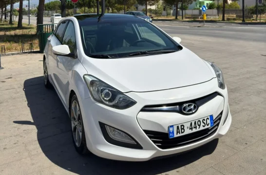 Hyundai i30 White 2013