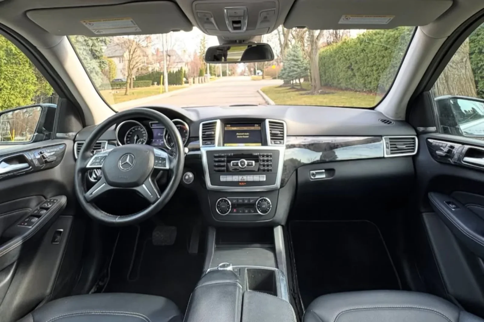 Rent Mercedes-Benz M-Class ML350 Bluetec Black 2013 in Tirana - 3 