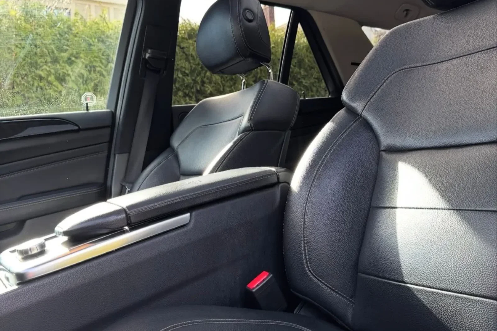 Rent Mercedes-Benz M-Class ML350 Bluetec Black 2013 in Tirana - 5 