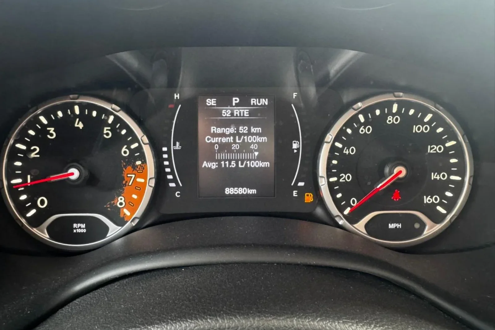 Huren Jeep Renegade Latitude Zwart 2017 in Tbilisi - 6 