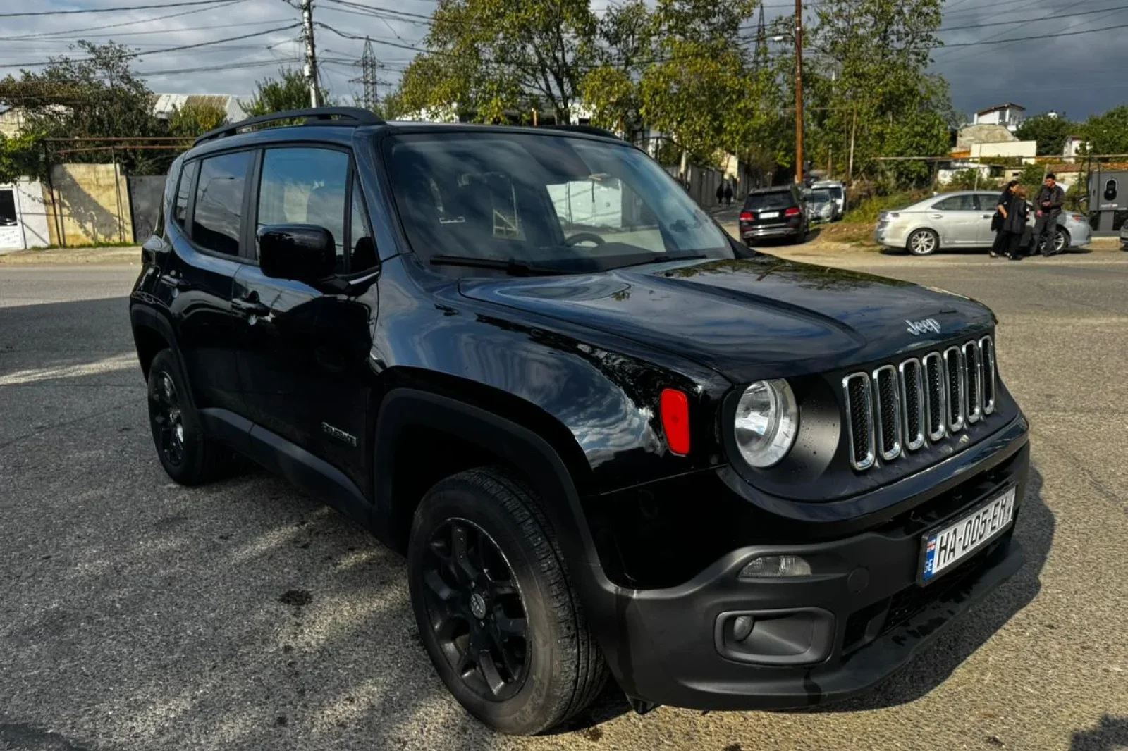 Huren Jeep Renegade Latitude Zwart 2017 in Tbilisi