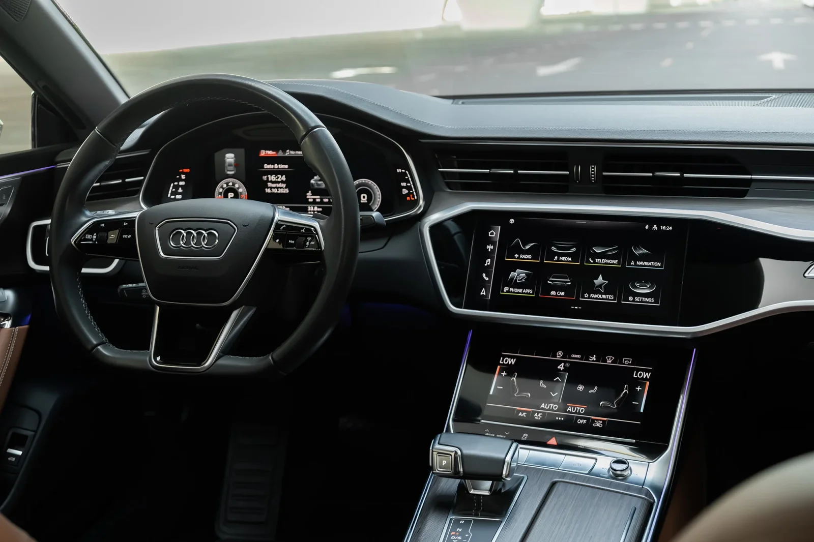 Аренда Audi A7  Серый 2024 в Абу-Даби - 3 