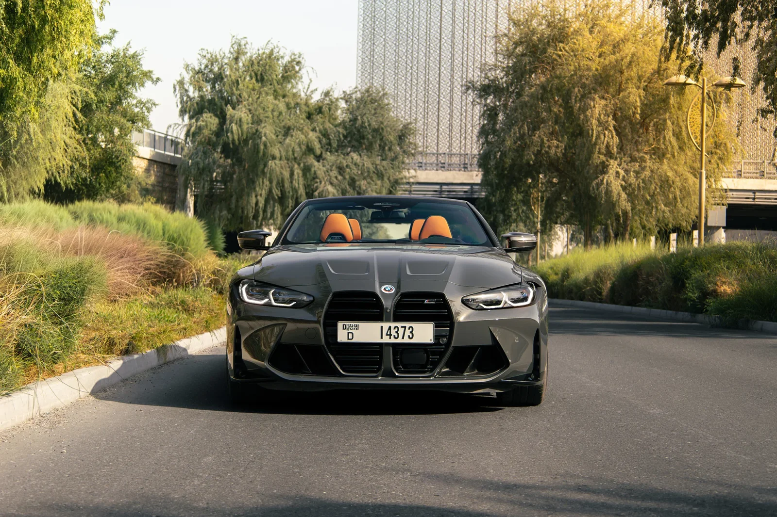 Аренда BMW M4 Competition Серый 2023 в Абу-Даби - 2 