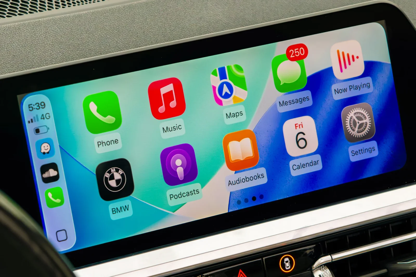 Аренда BMW M4 Competition Серый 2023 в Абу-Даби - 6 