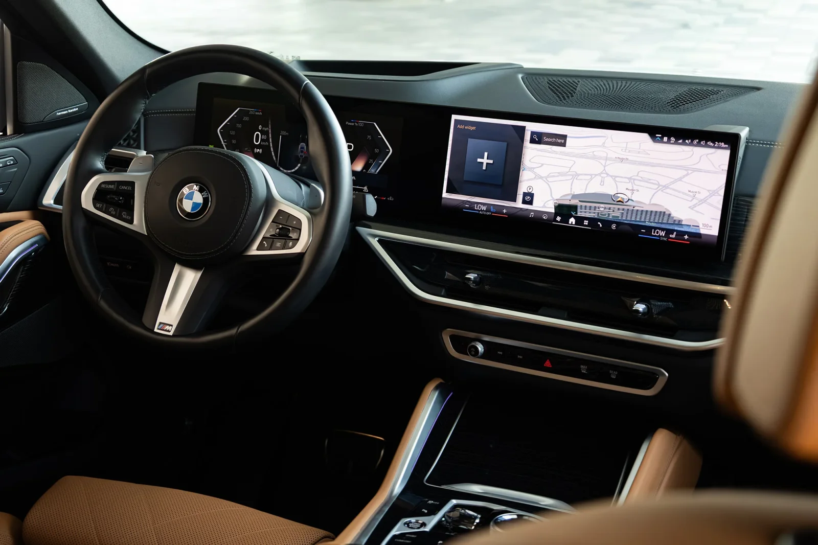 Huren BMW X6 40i Grijs 2025 in Abu Dhabi - 4 
