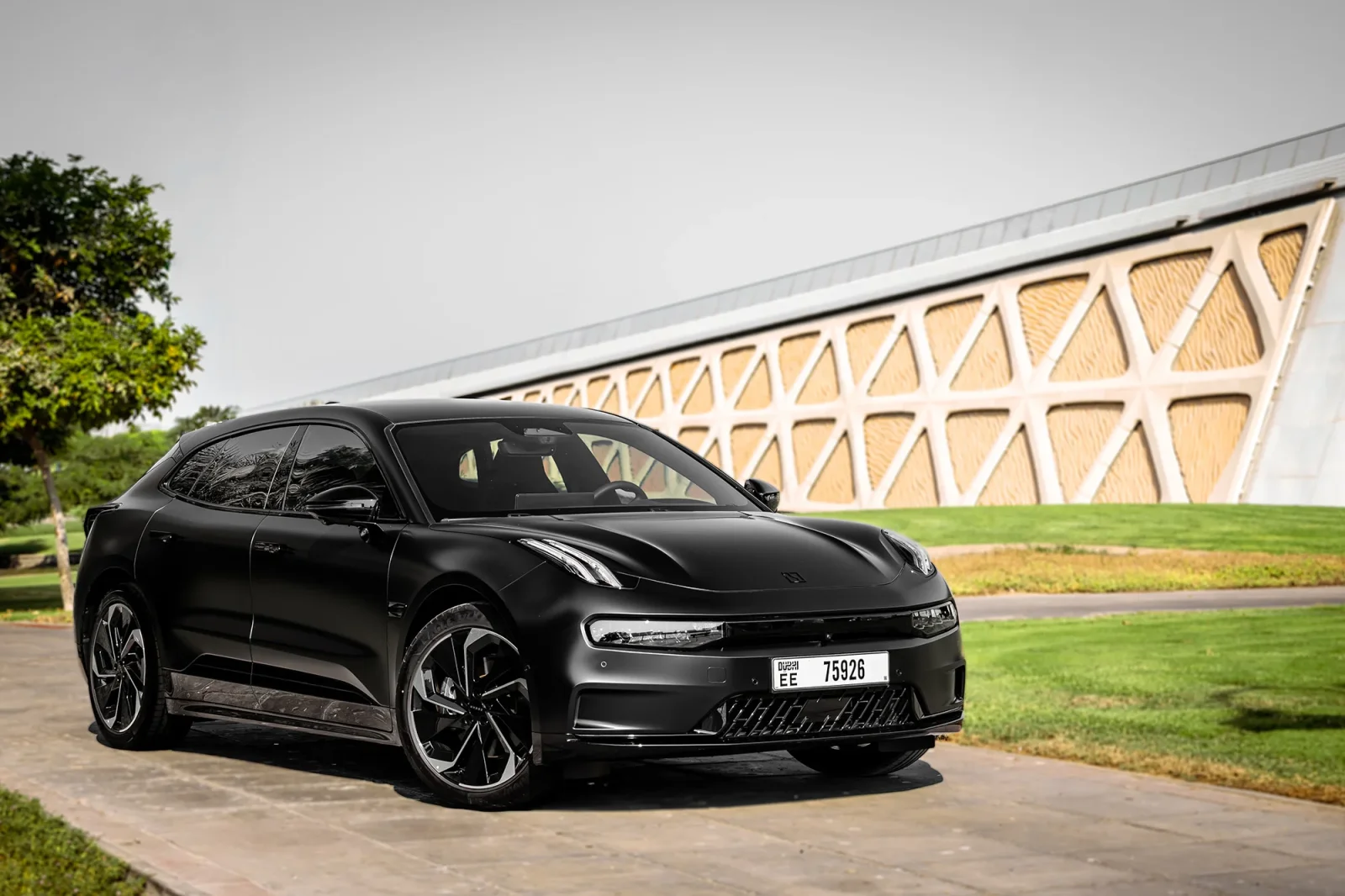 Loyer Zeekr 1  Noir 2025 en Abou Dabi - 14 