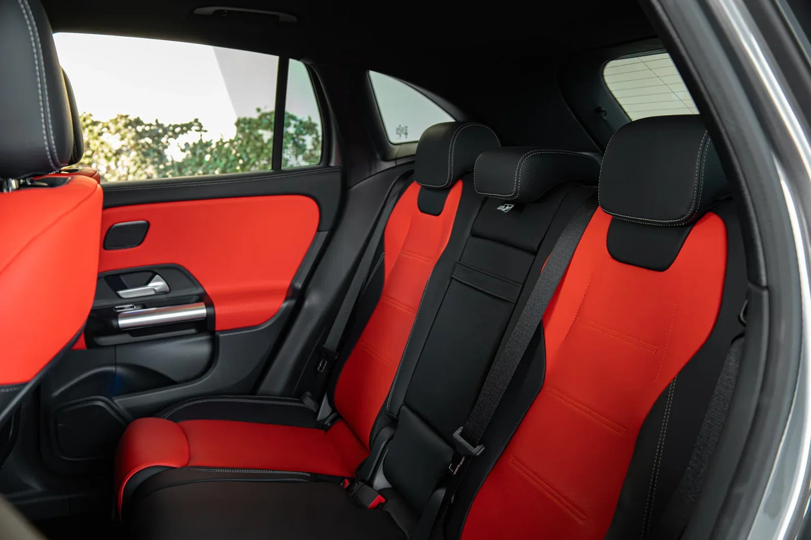 Rent Mercedes-Benz GLA-Class 35 AMG Grey 2025 in Abu Dhabi - 5 