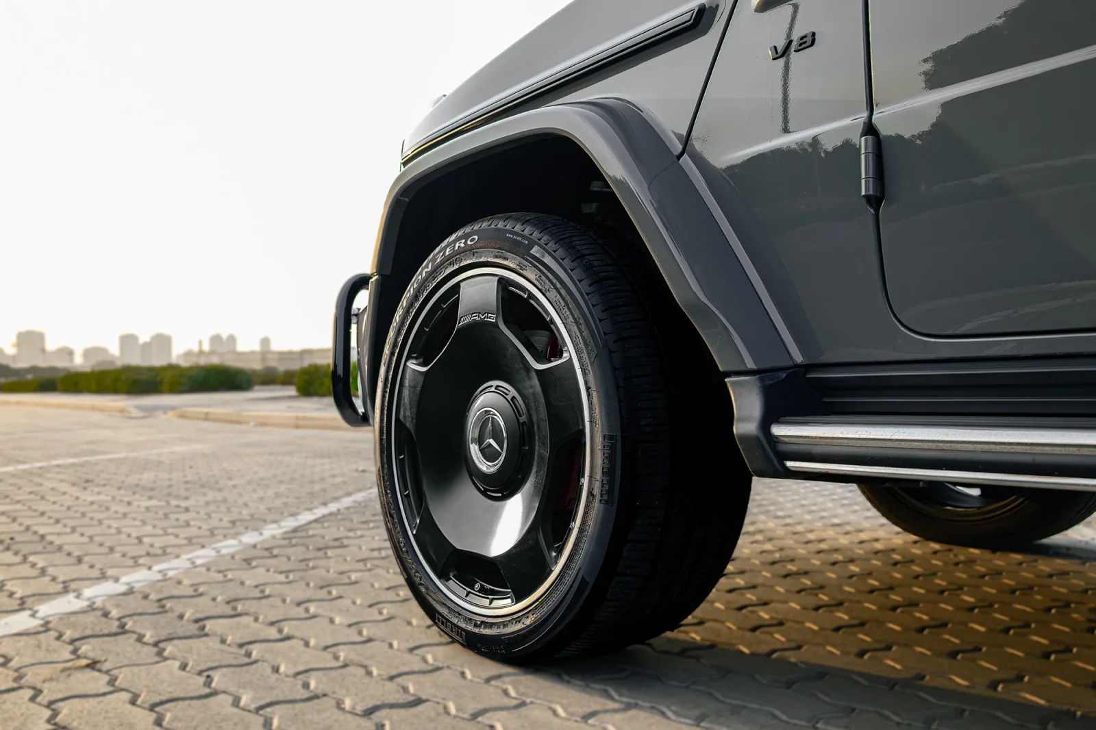 Loyer Mercedes-Benz G-Class G63 AMG Gris 2023 en Abou Dabi - 13 